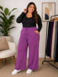 Calça Pantalona Feminina Plus Size em Lãzinha com Amarração e Bolsos