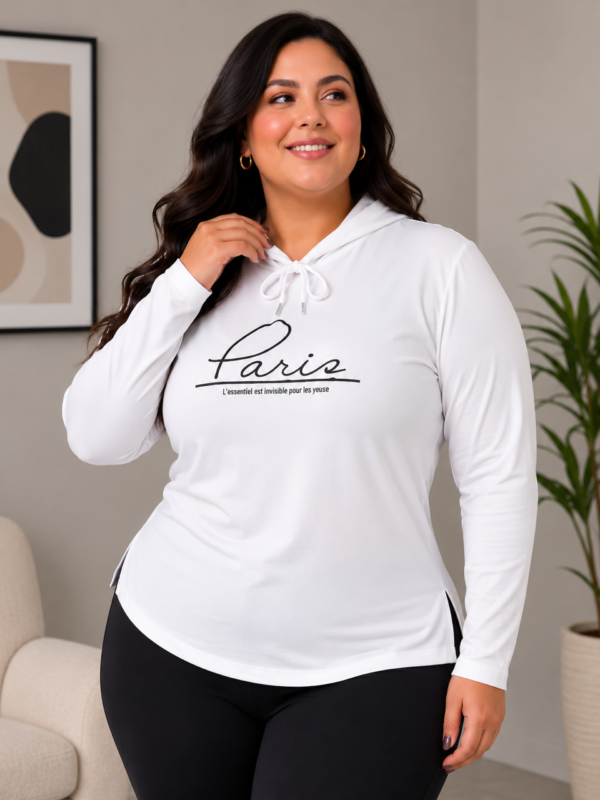Blusa Feminina Plus Size com Capuz e Estampa Paris