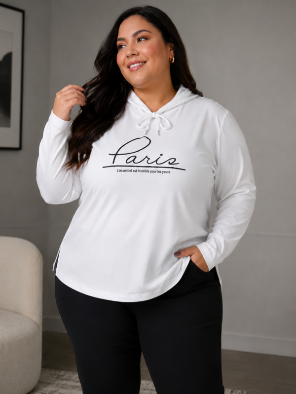Blusa Feminina Plus Size com Capuz e Estampa Paris
